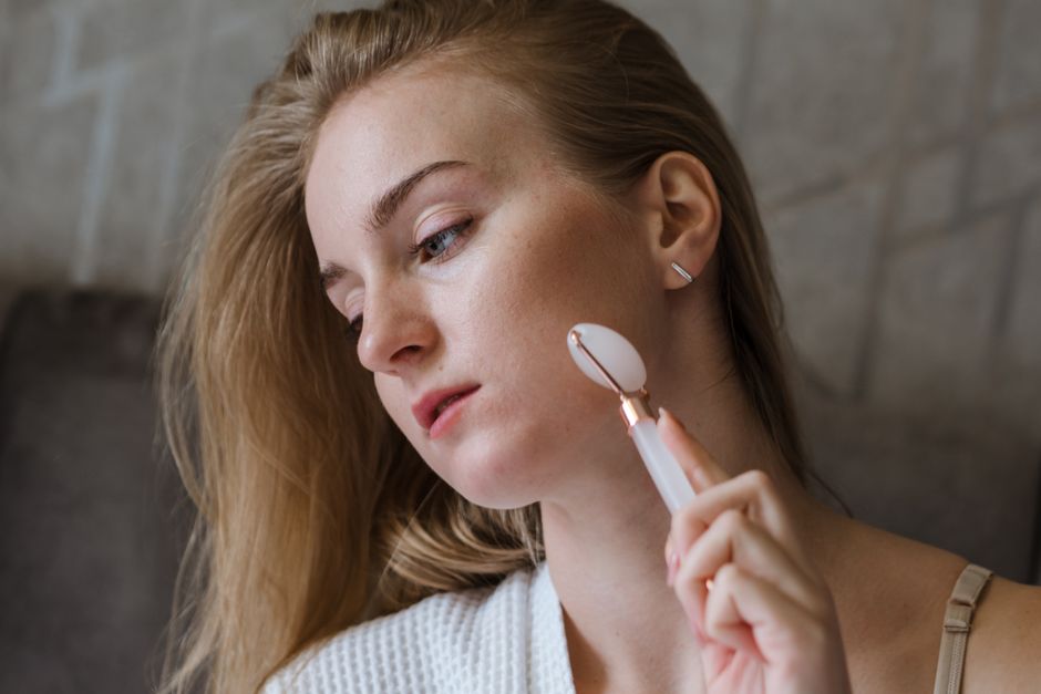 Solawave 4-in-1 Radiant Renewal Skincare Wand